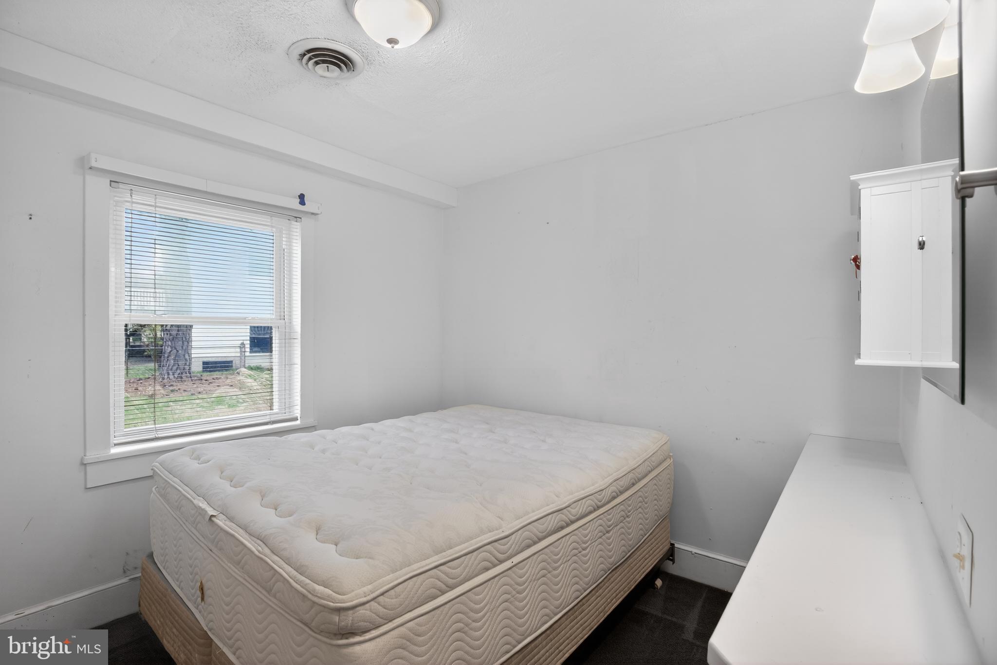 COVE POINT - Residential