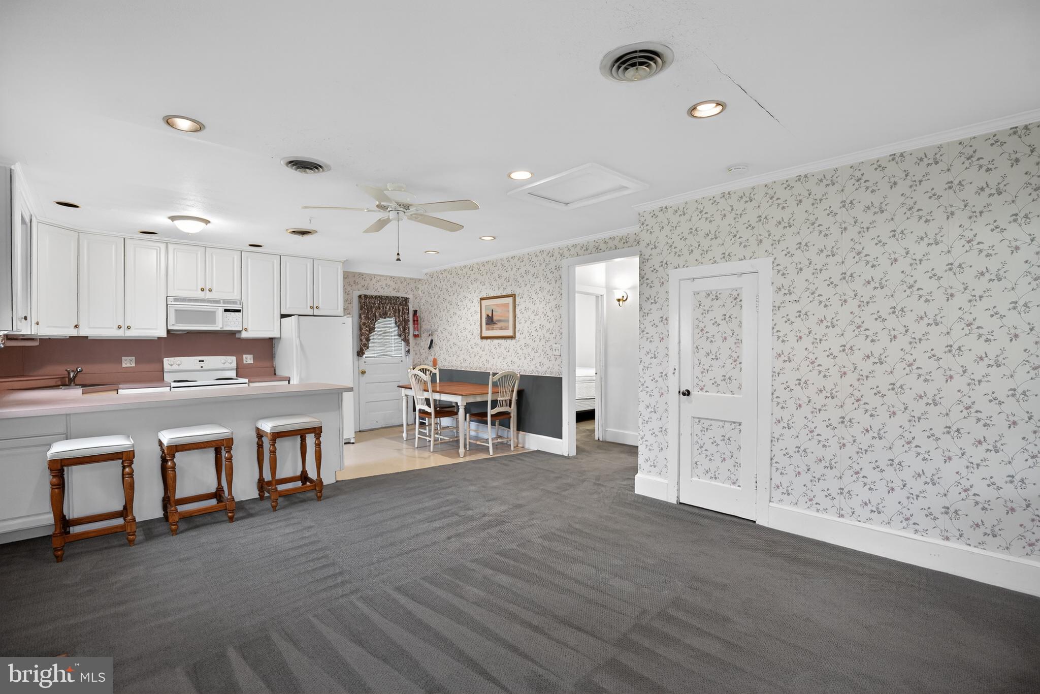 COVE POINT - Residential