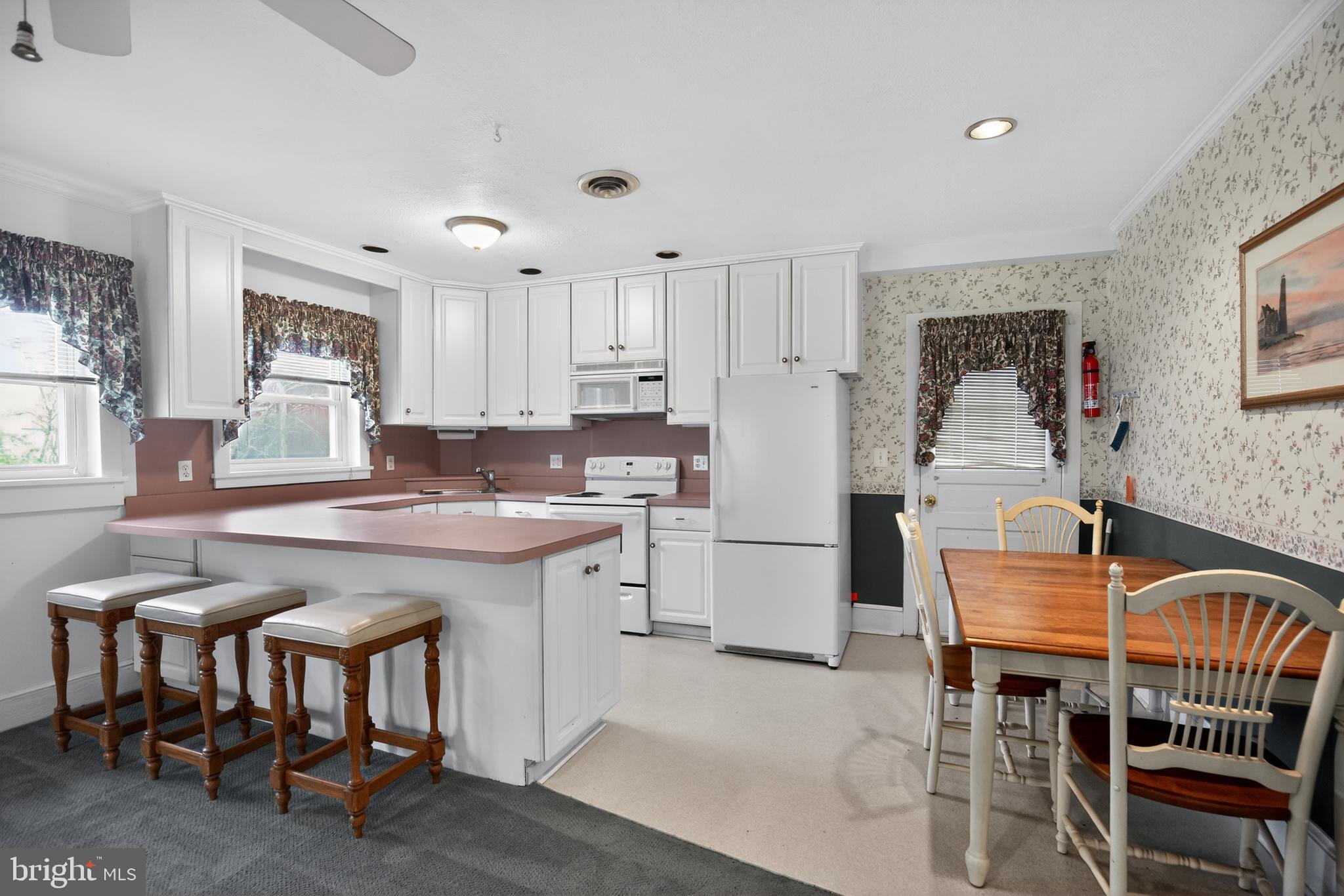 COVE POINT - Residential