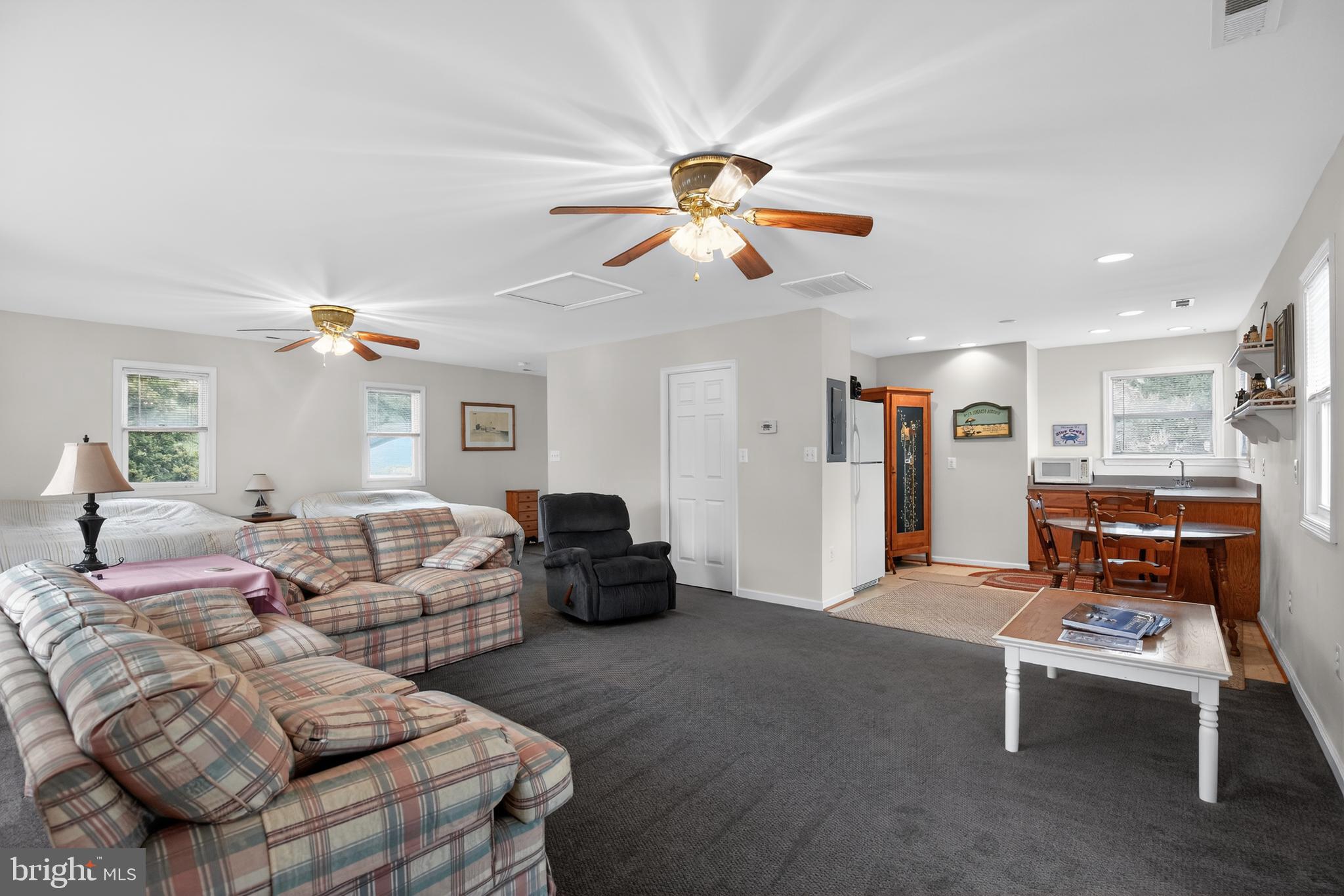 COVE POINT - Residential