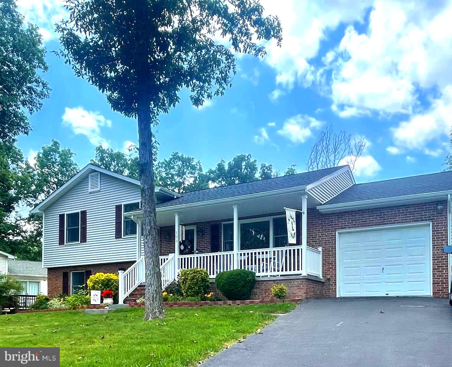 103 BELL HAVEN CIRCLE