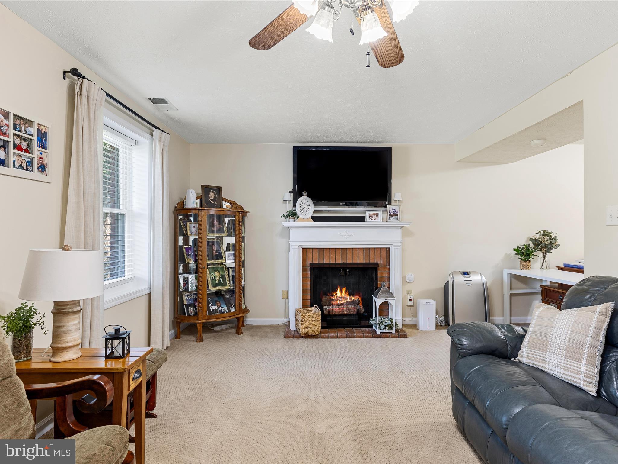 LAKEWOOD MANOR - Residential