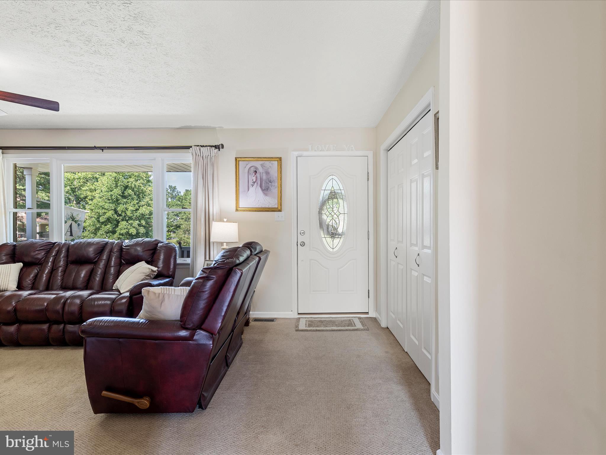 LAKEWOOD MANOR - Residential