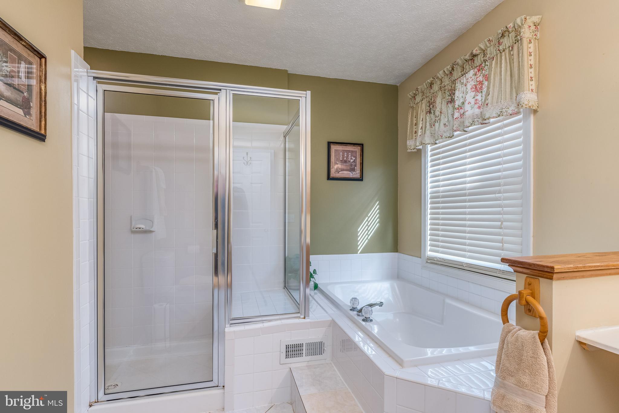 BRIAR RUN - Residential