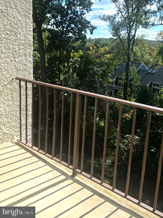 613 OAKLAND HILLS COURT G 302