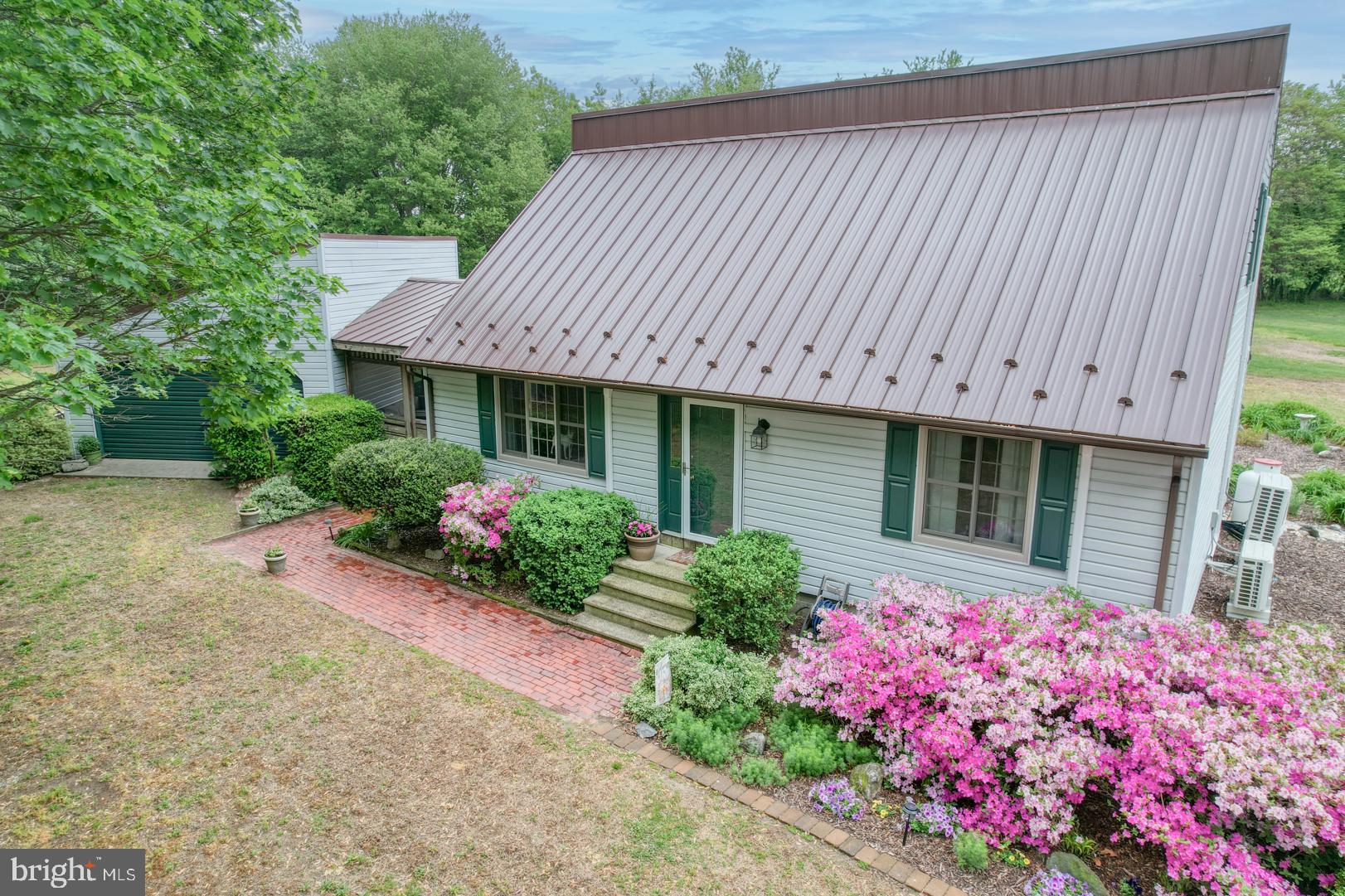 866 MCCAULEY POND ROAD
