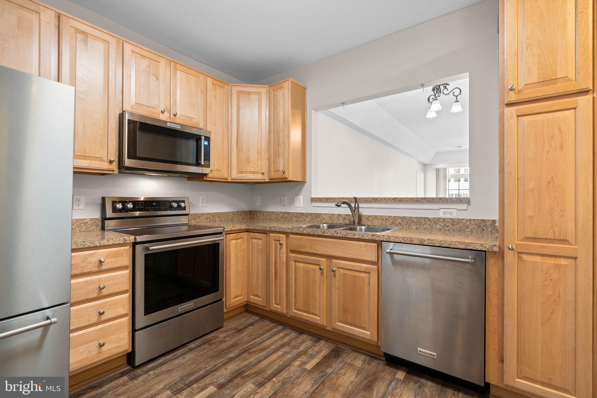 GATHERINGS AT JEFFERSON PLACE - Residential