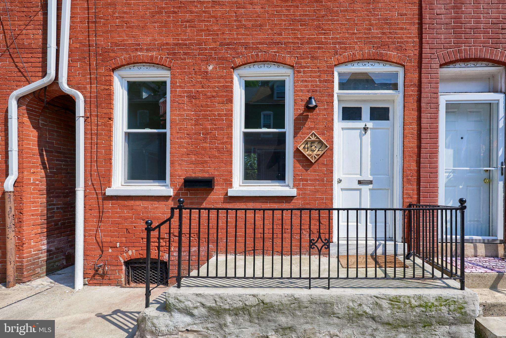 452 FREMONT STREET