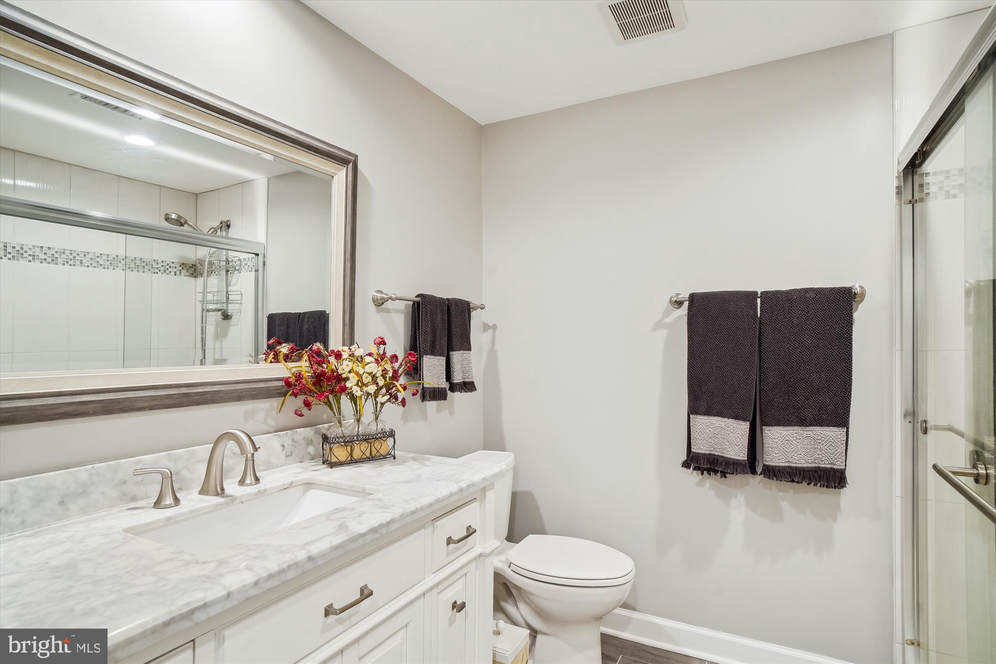 MIDDLEBROOK MANOR - Residential