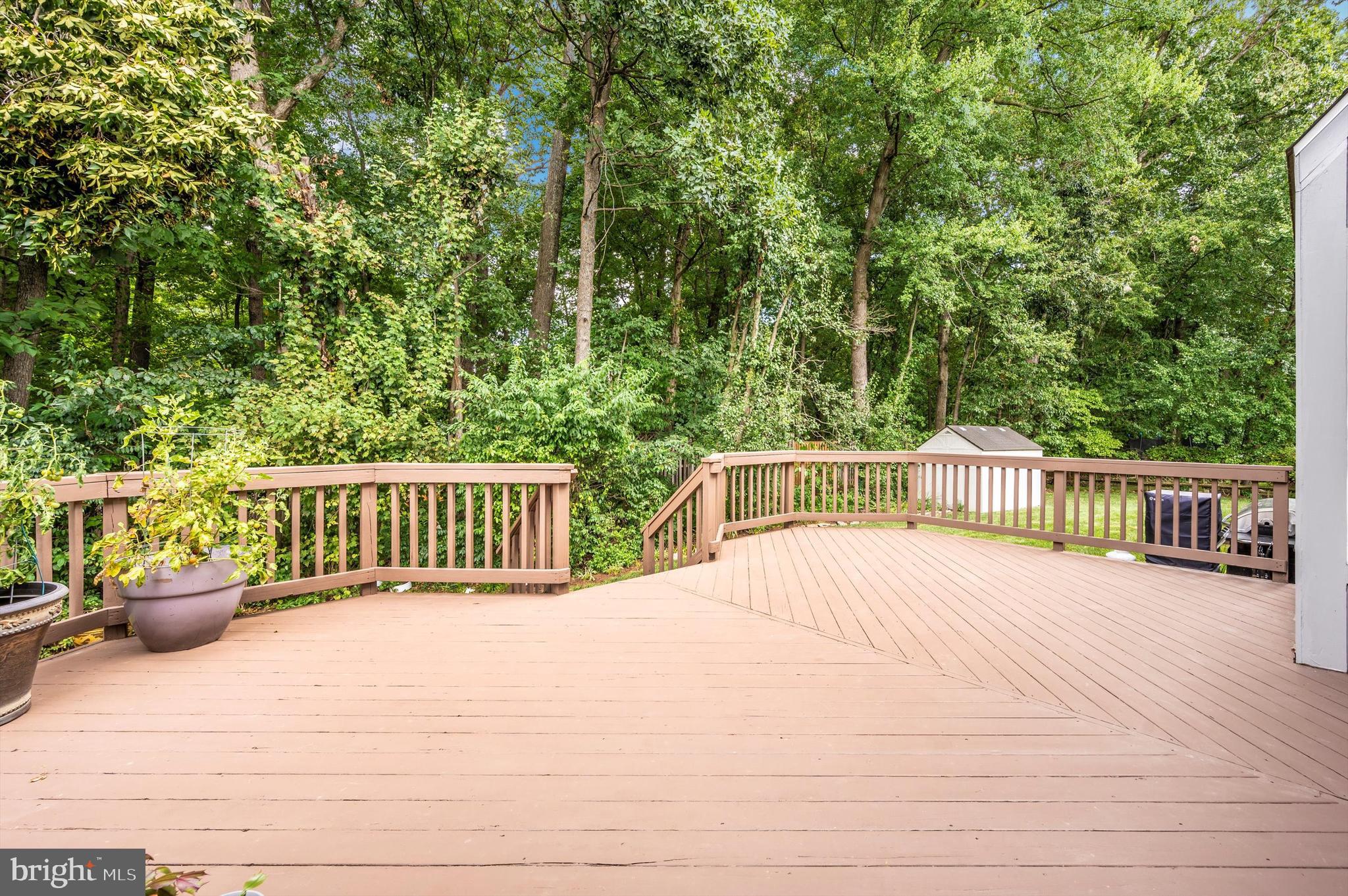 MIDDLEBROOK MANOR - Residential