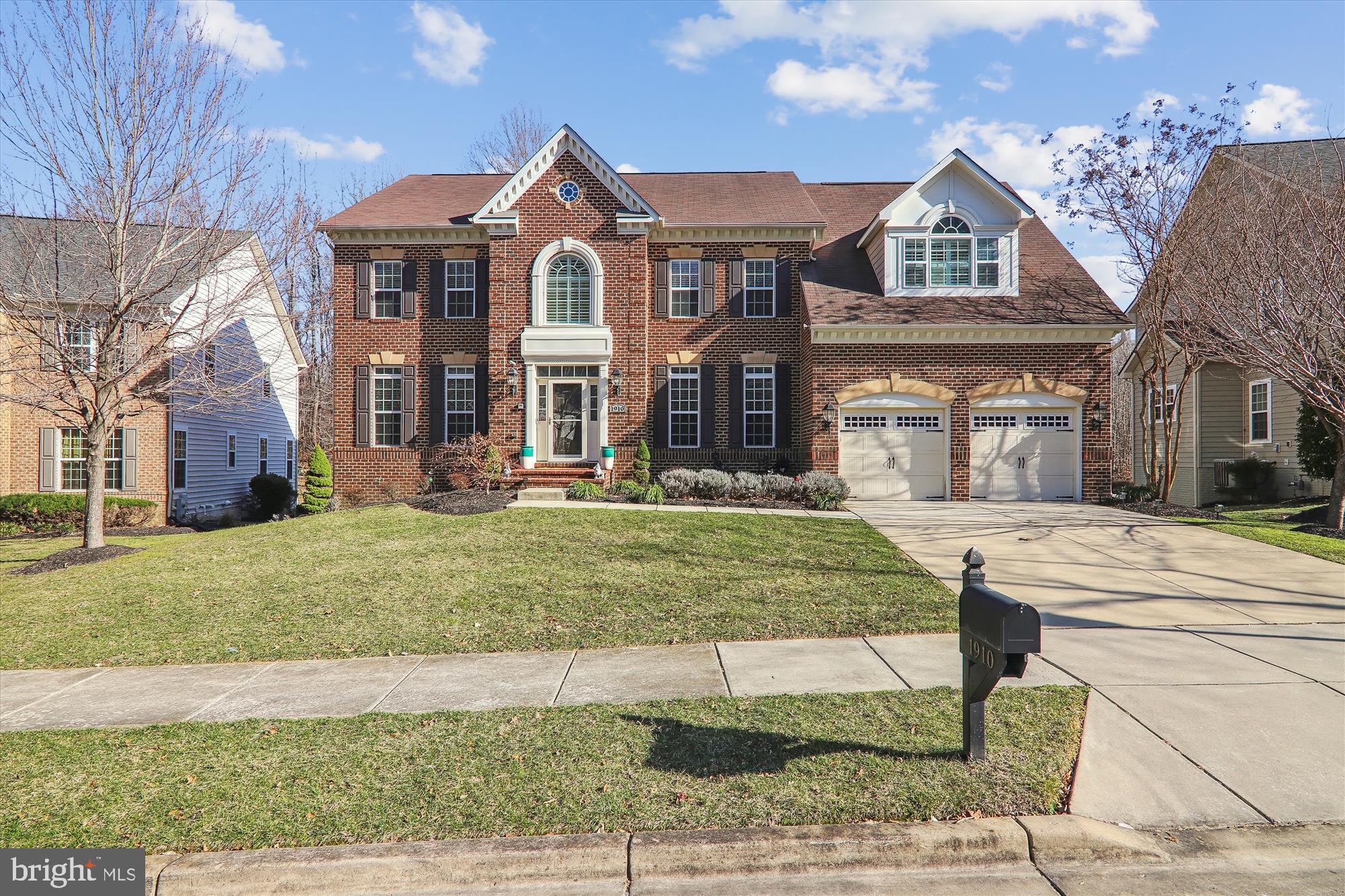 1910 LAKE FOREST DRIVE