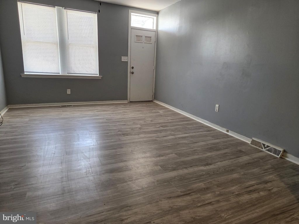 Photo of 423 New Castle Avenue, WILMINGTON, DE 19801 (MLS # DENC2089372)