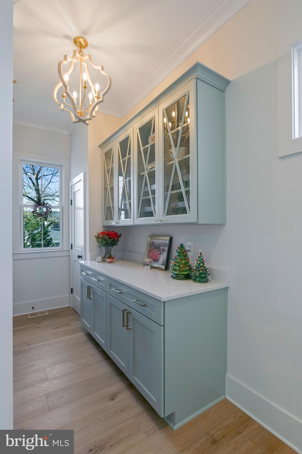 REGULARS - Residential