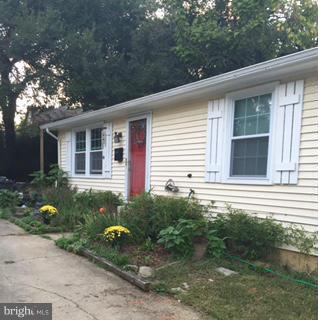 MT RAINIER- RHODE ISL AV - Residential