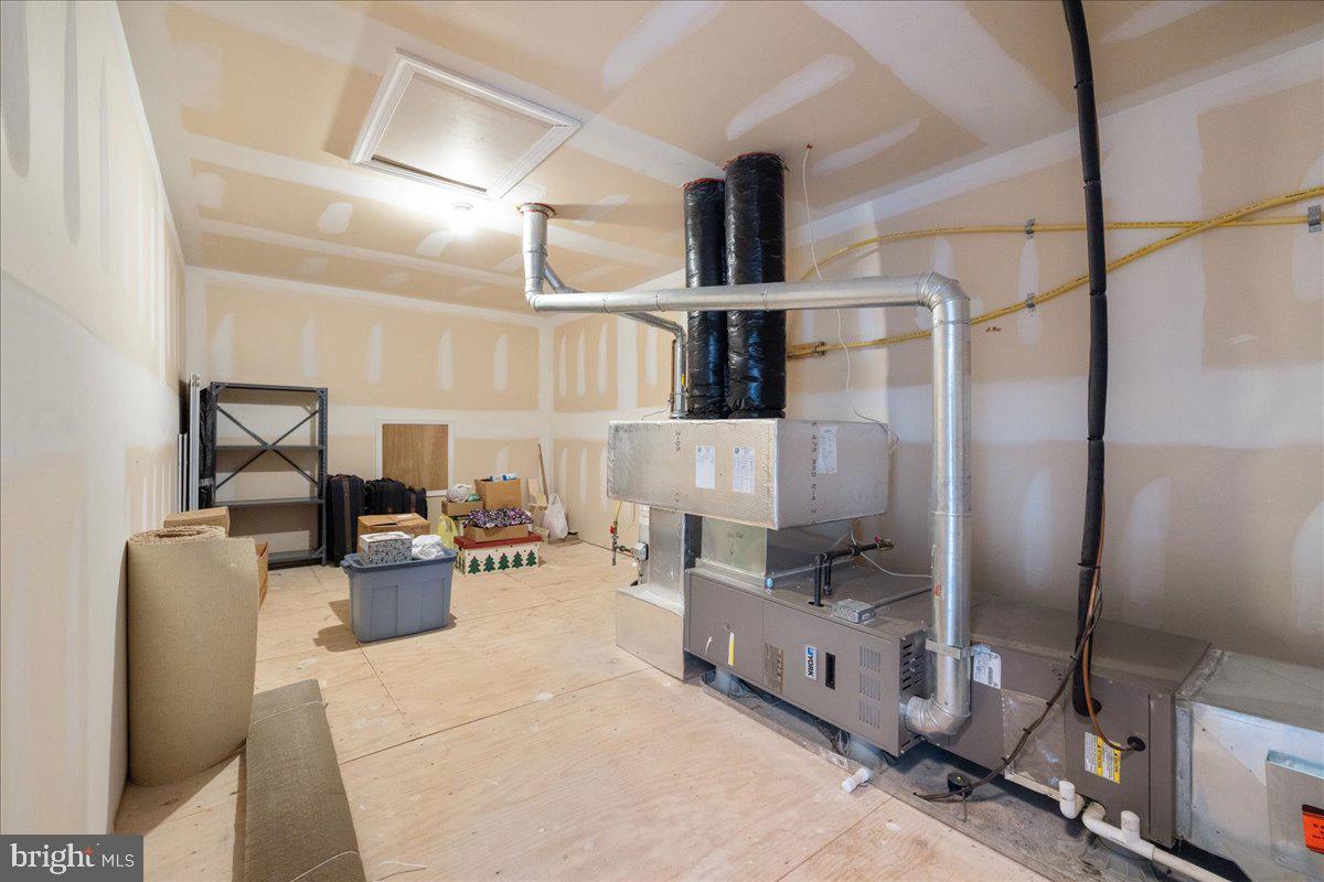 HARRINGTON VILLAGE - Residential