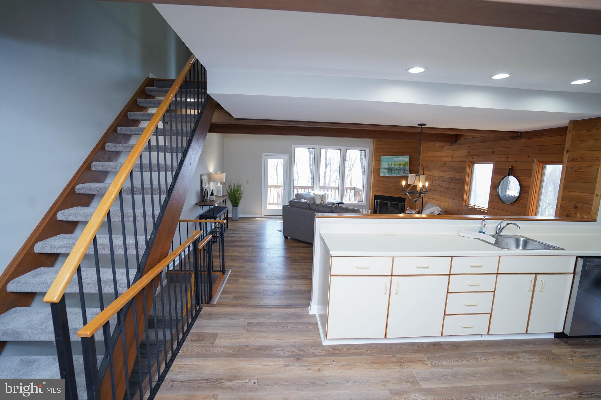 VILLAGES OF WISP - Residential