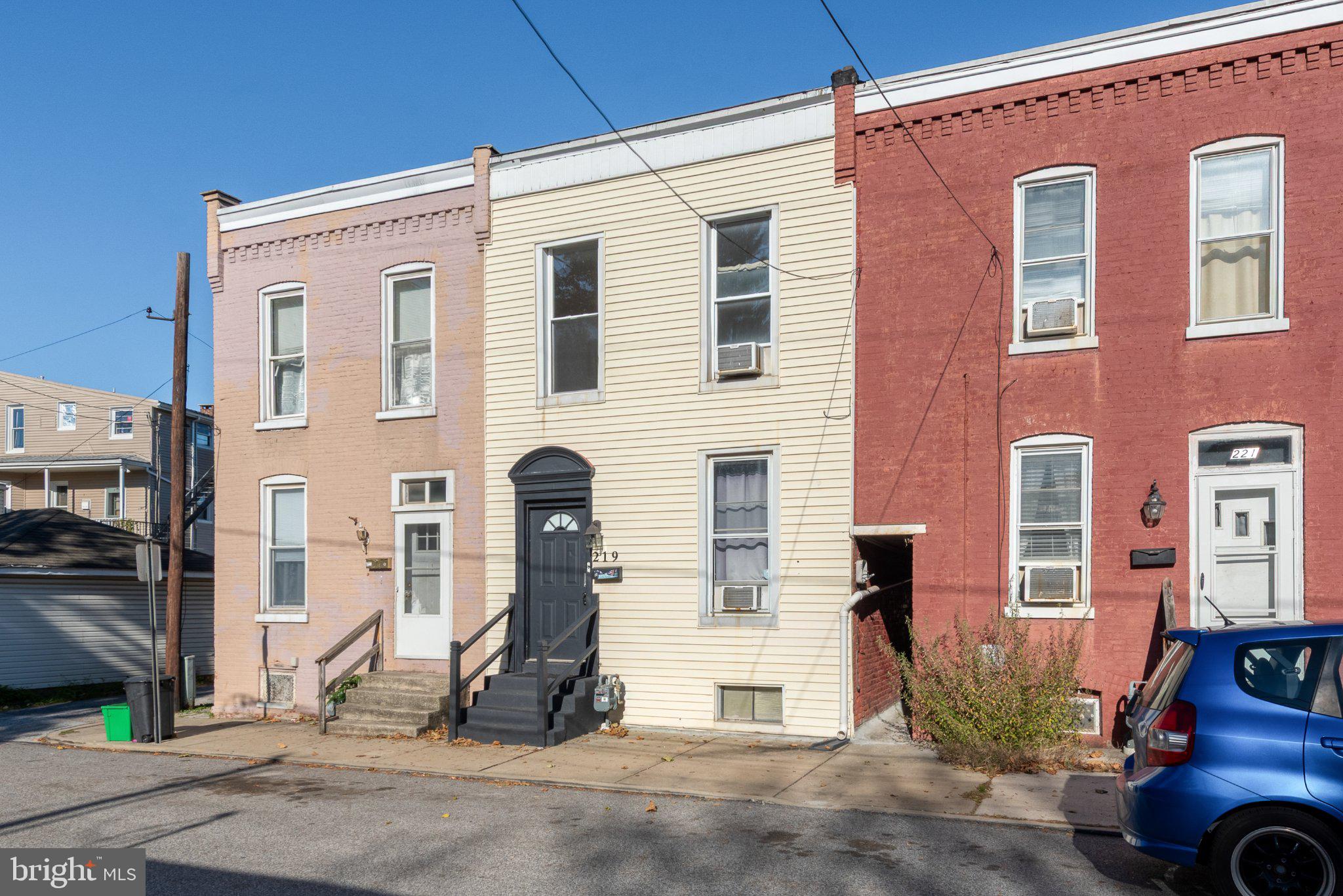 219 ROCKDALE AVENUE