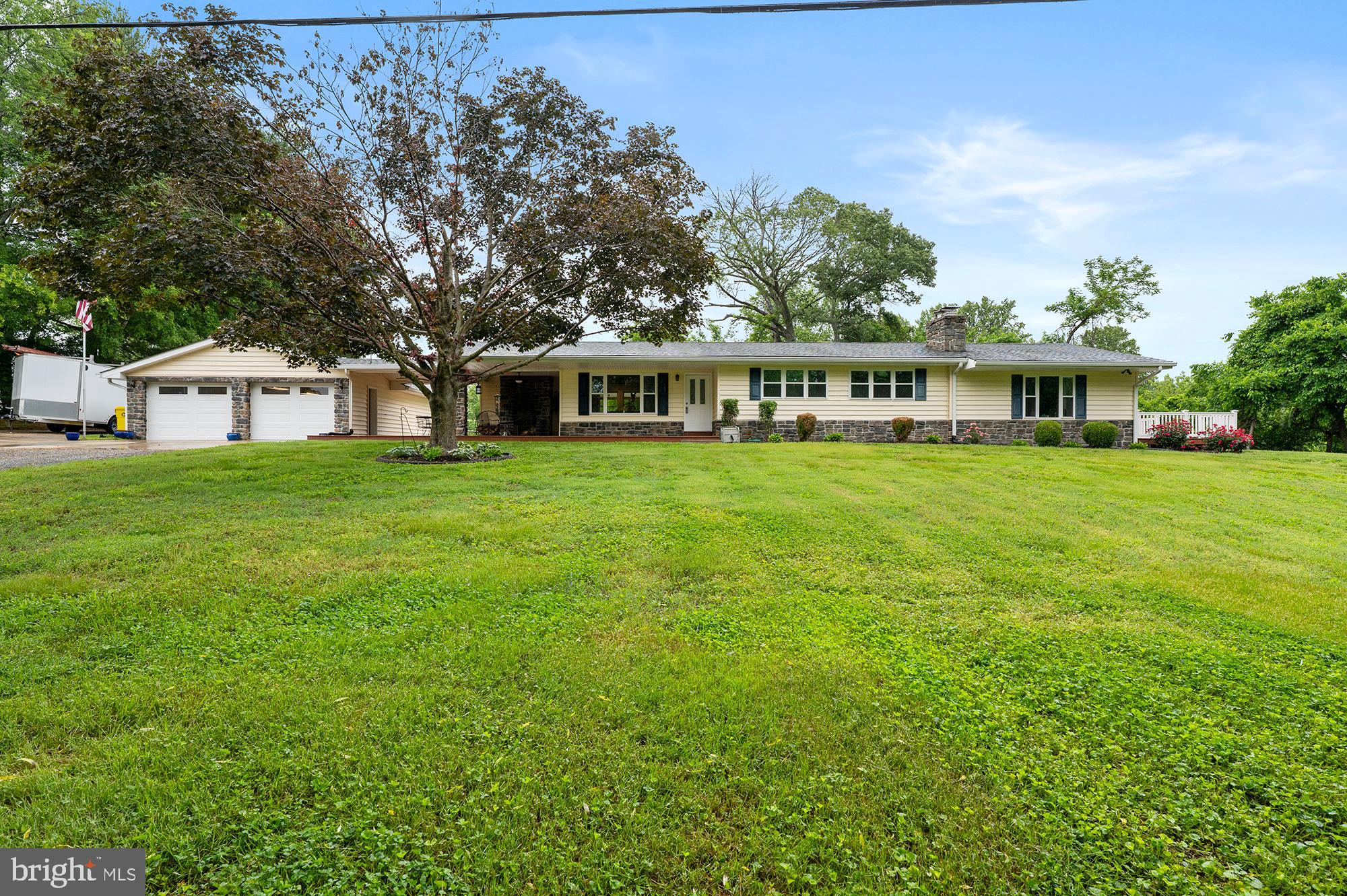 328 W BAY FRONT ROAD