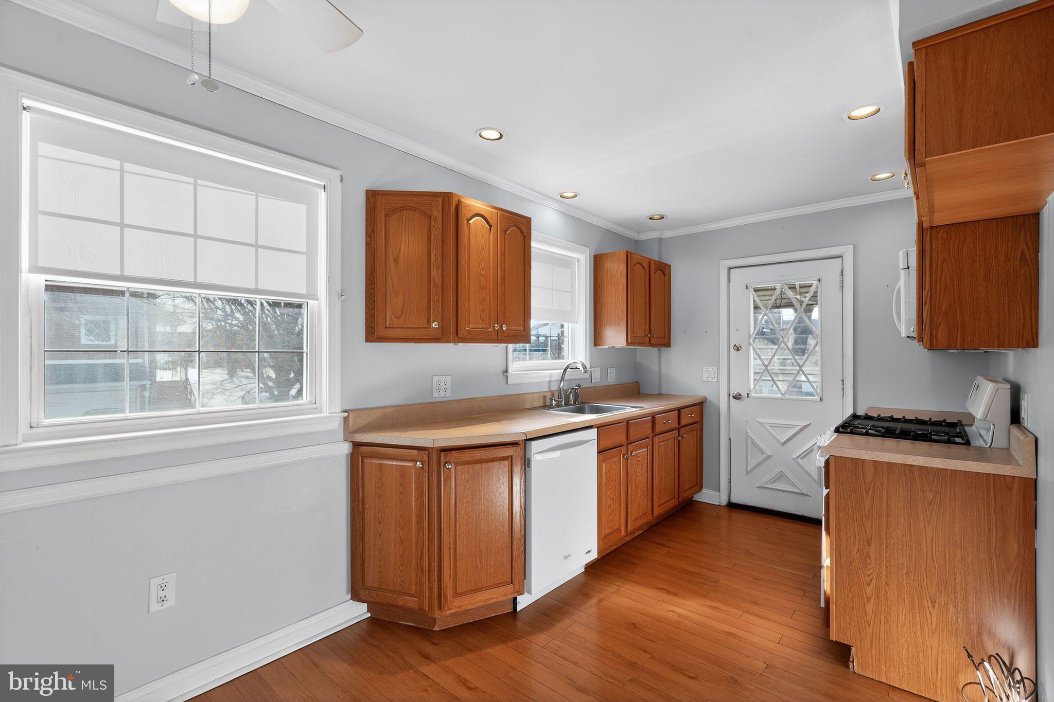 MAYFAIR (EAST) - Residential