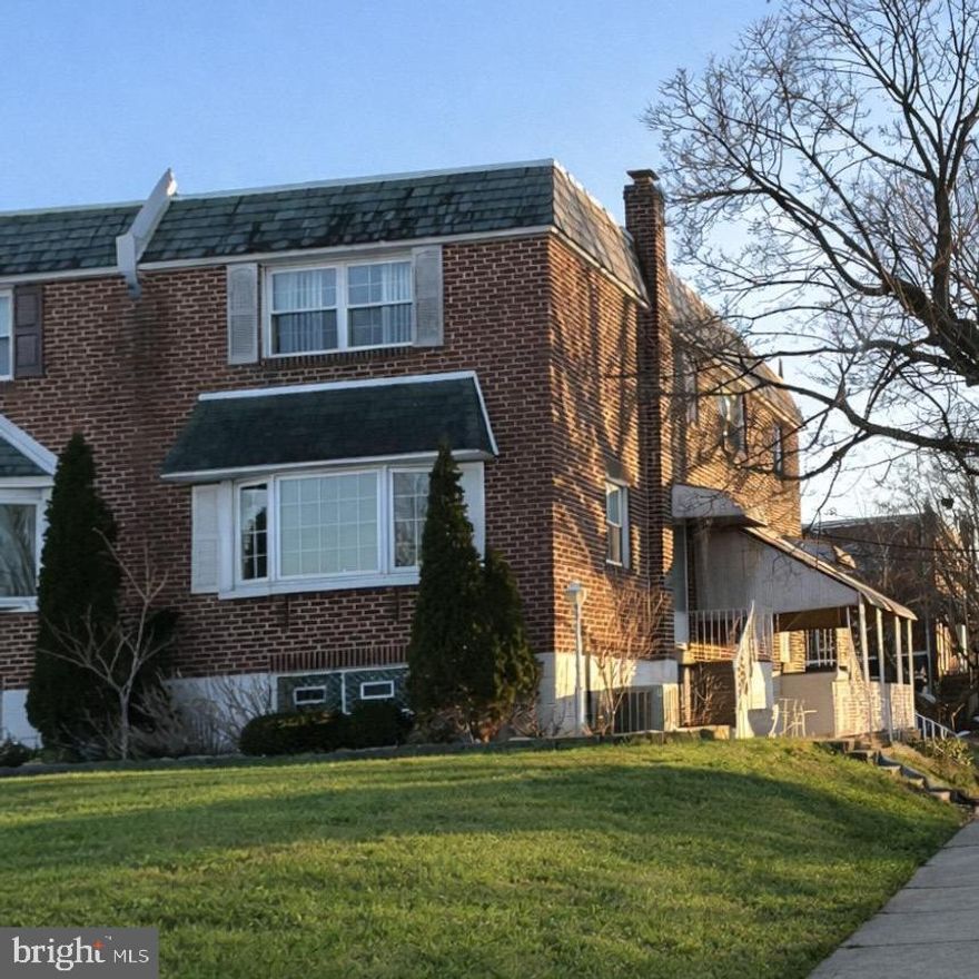 Welcome to 3000 Windish St in Northeast Philly!
Walk into a bright, open living and dining space with great natural light—perfect for everyday living or having people over.  The kitchen has plenty of cabinet space and is totally functional as-is, with room to update over time if you want to make it your own. Upstairs you’ll find three comfortable bedrooms and a full bath, and the finished basement gives you that extra space everyone’s looking for—whether it’s a second living area, office, or gym.
Great location close to shopping, restaurants, and major roads, so everything you need is right nearby.