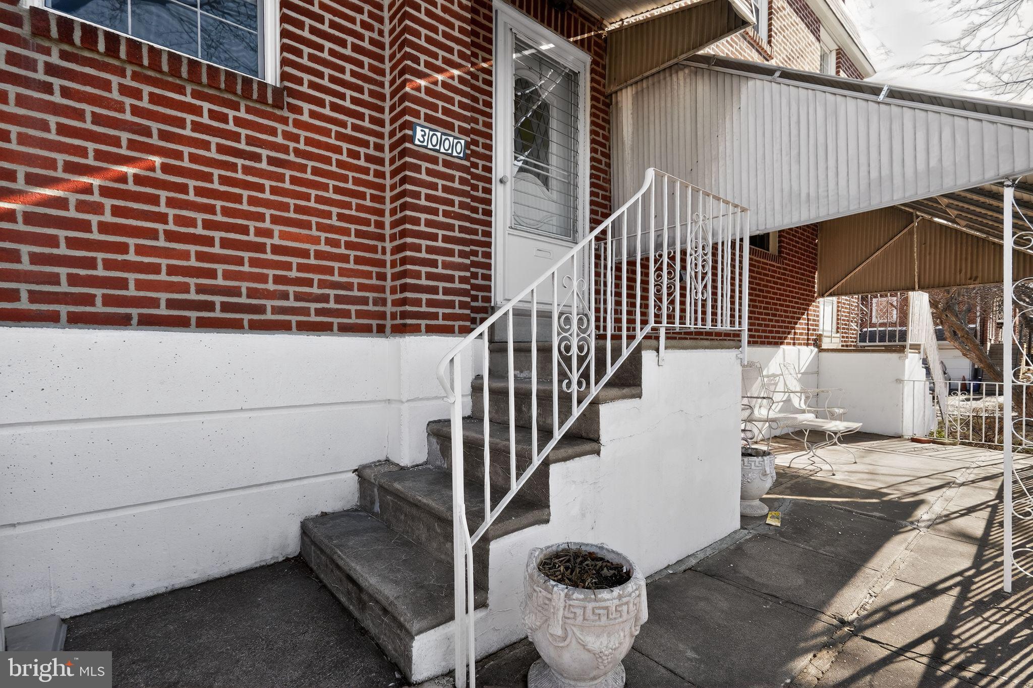 MAYFAIR (EAST) - Residential