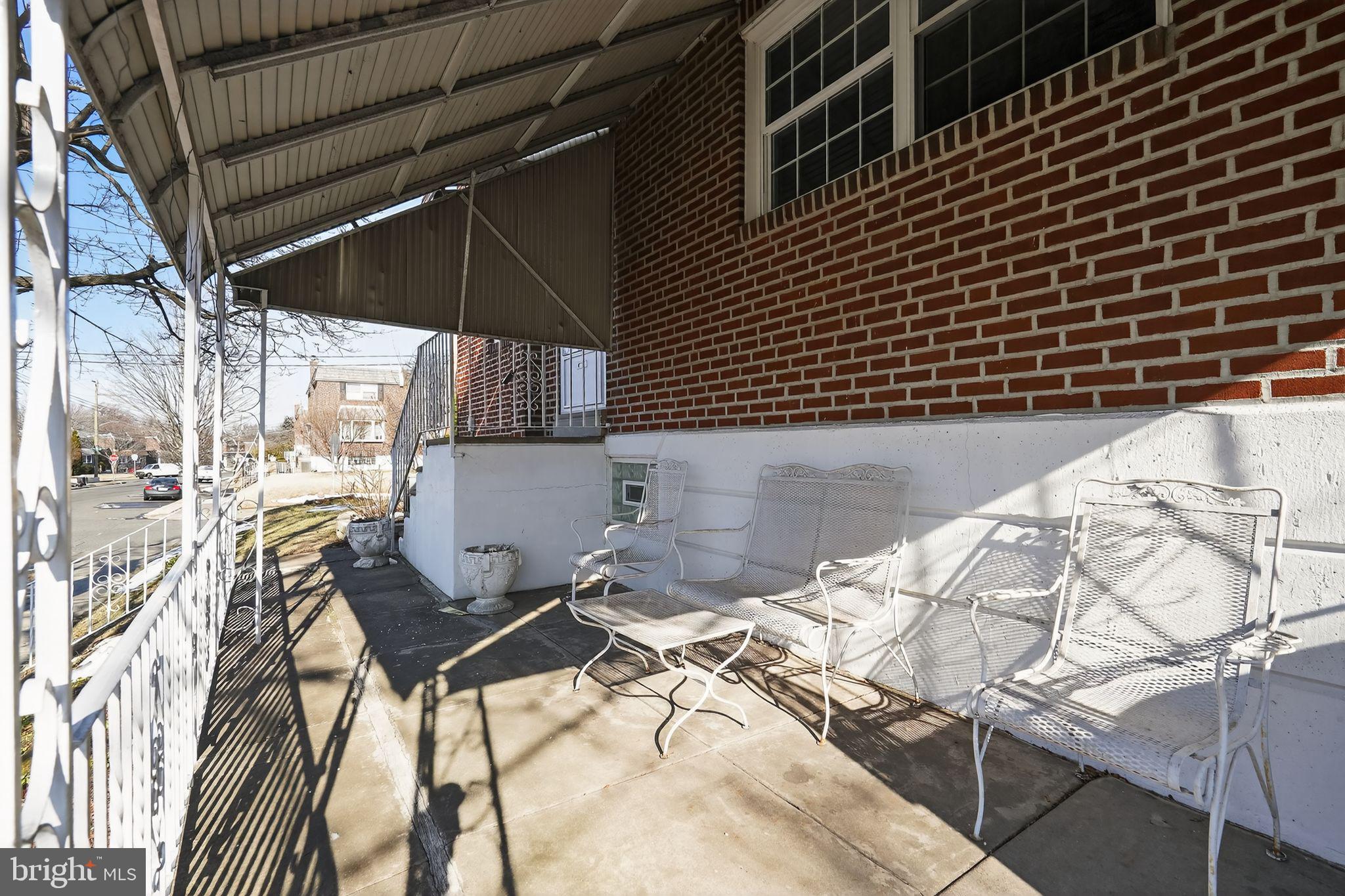 MAYFAIR (EAST) - Residential