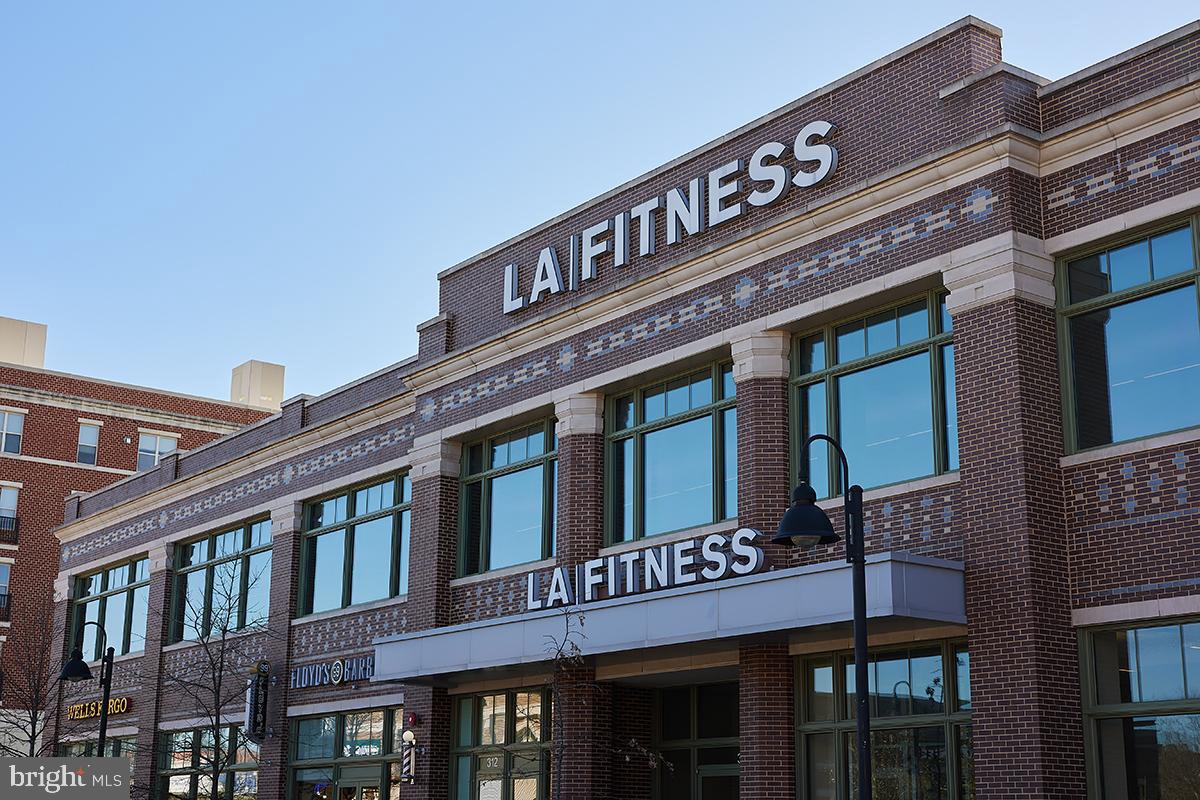 CROWN FARM - Residential Lease