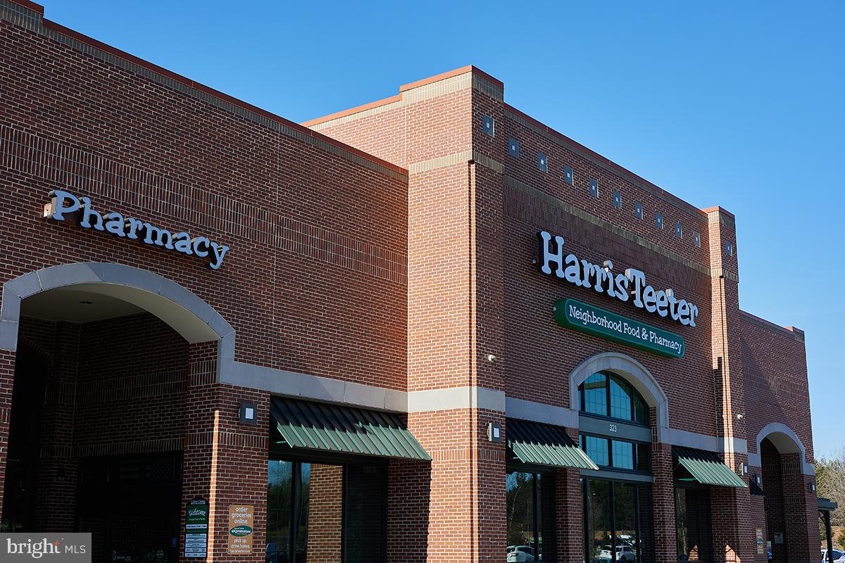 CROWN FARM - Residential Lease