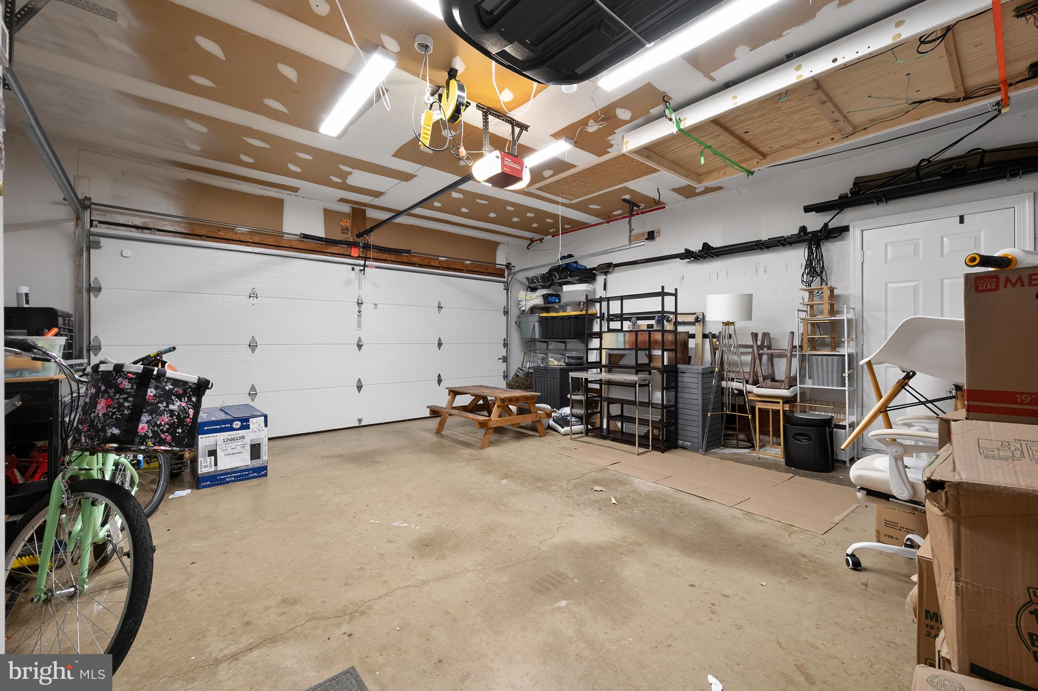 WILTON WOODS - Residential