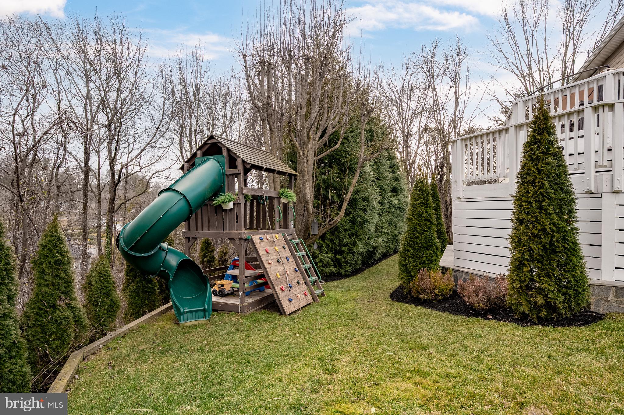 WILTON WOODS - Residential