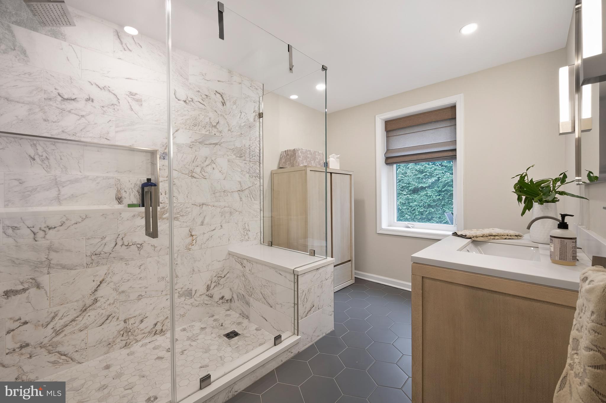 WILTON WOODS - Residential