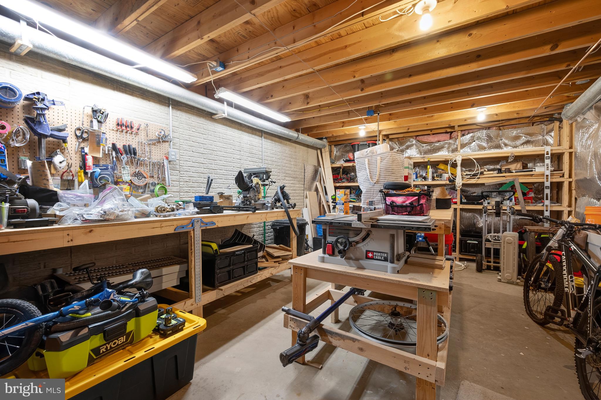 WILTON WOODS - Residential