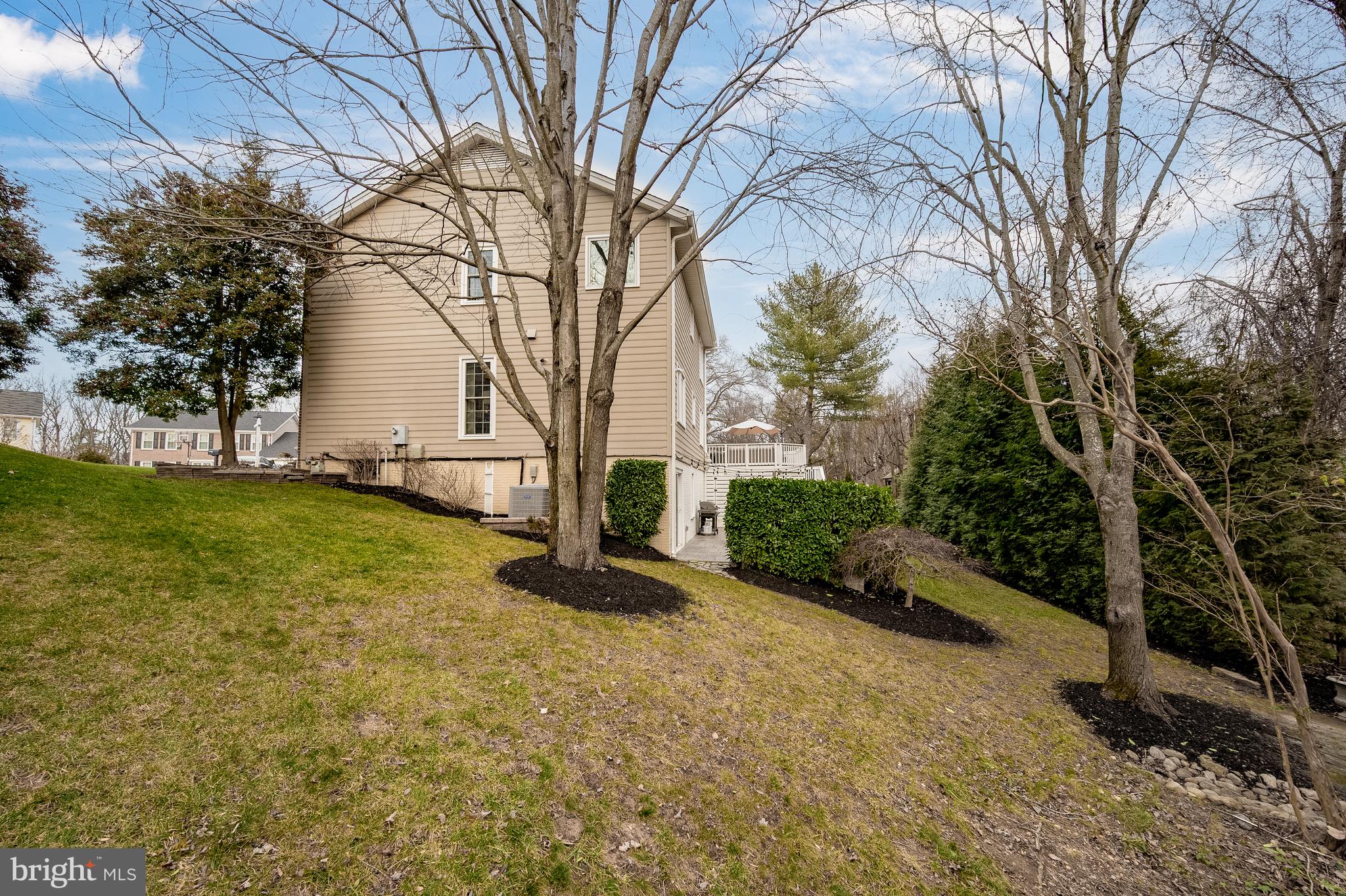 WILTON WOODS - Residential