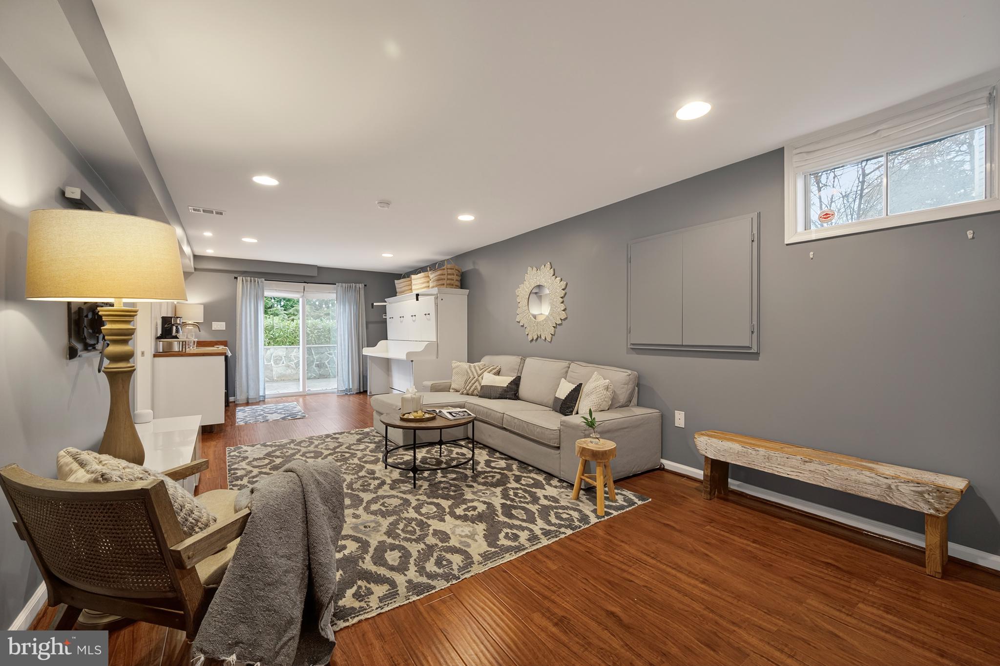 WILTON WOODS - Residential