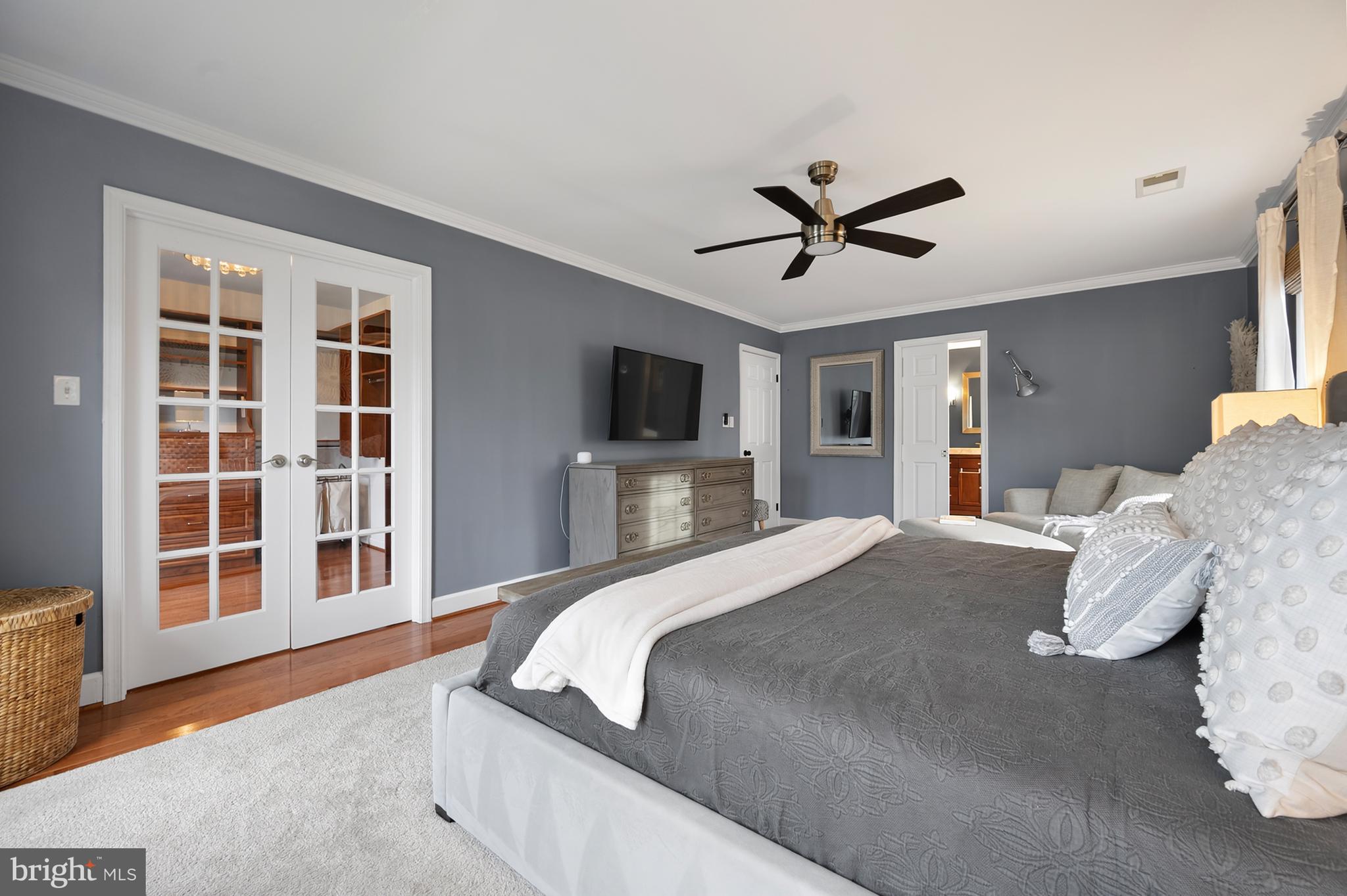 WILTON WOODS - Residential