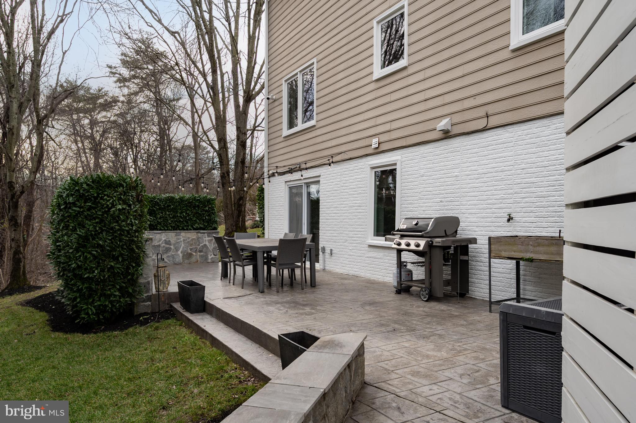 WILTON WOODS - Residential