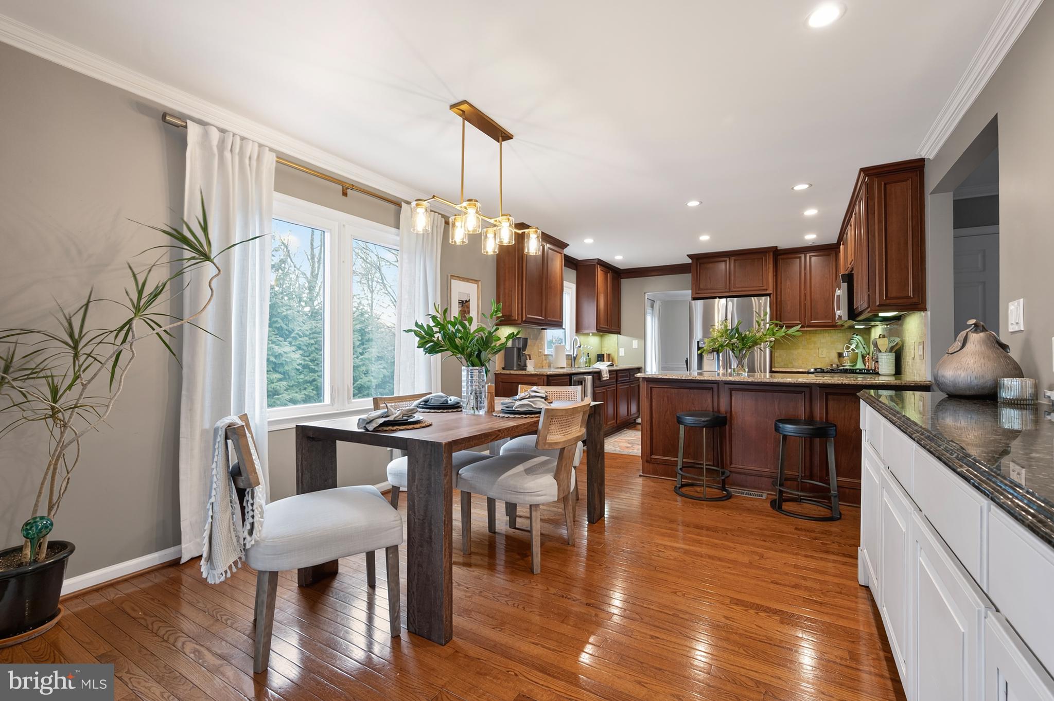 WILTON WOODS - Residential