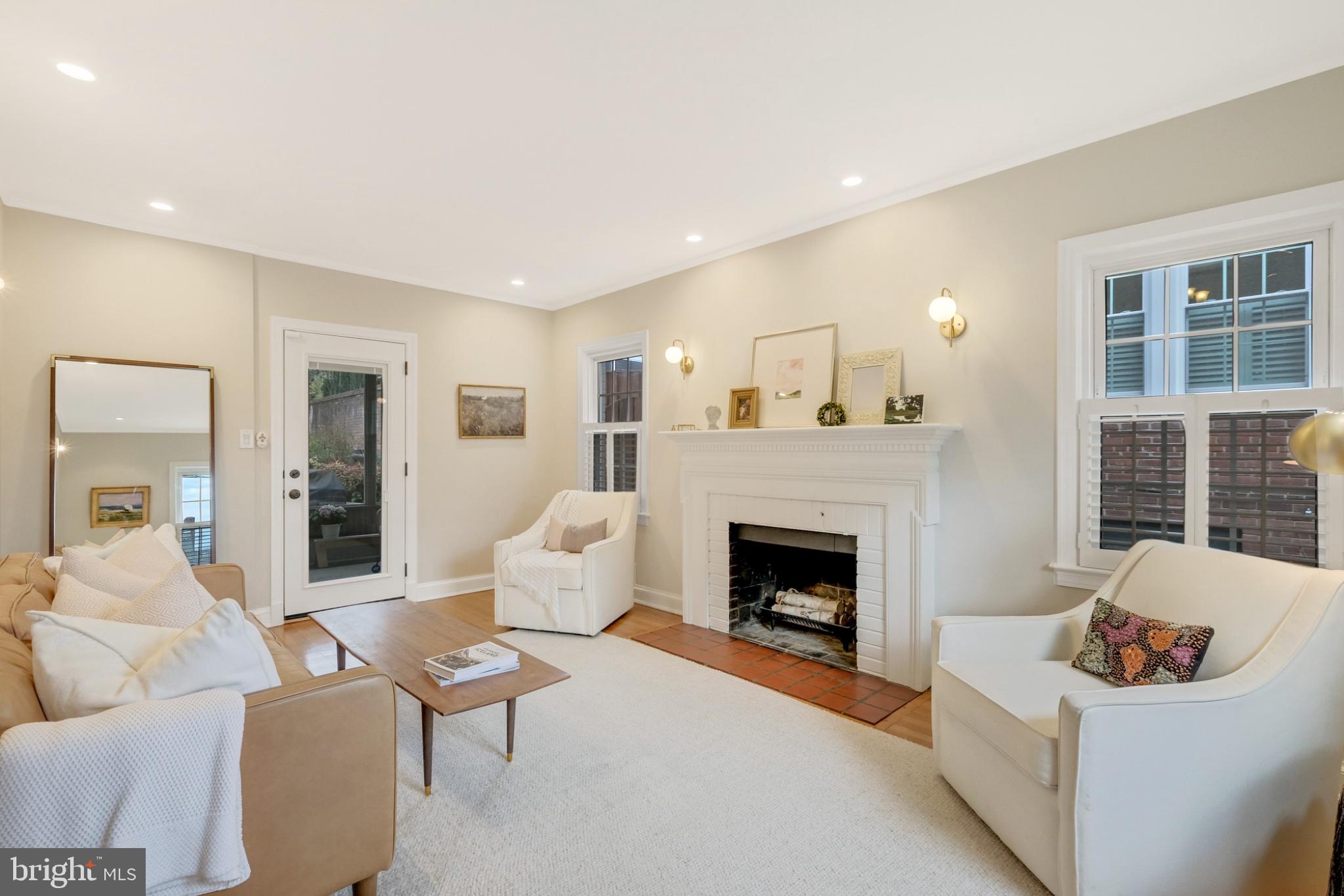 5464 30TH PLACE NW