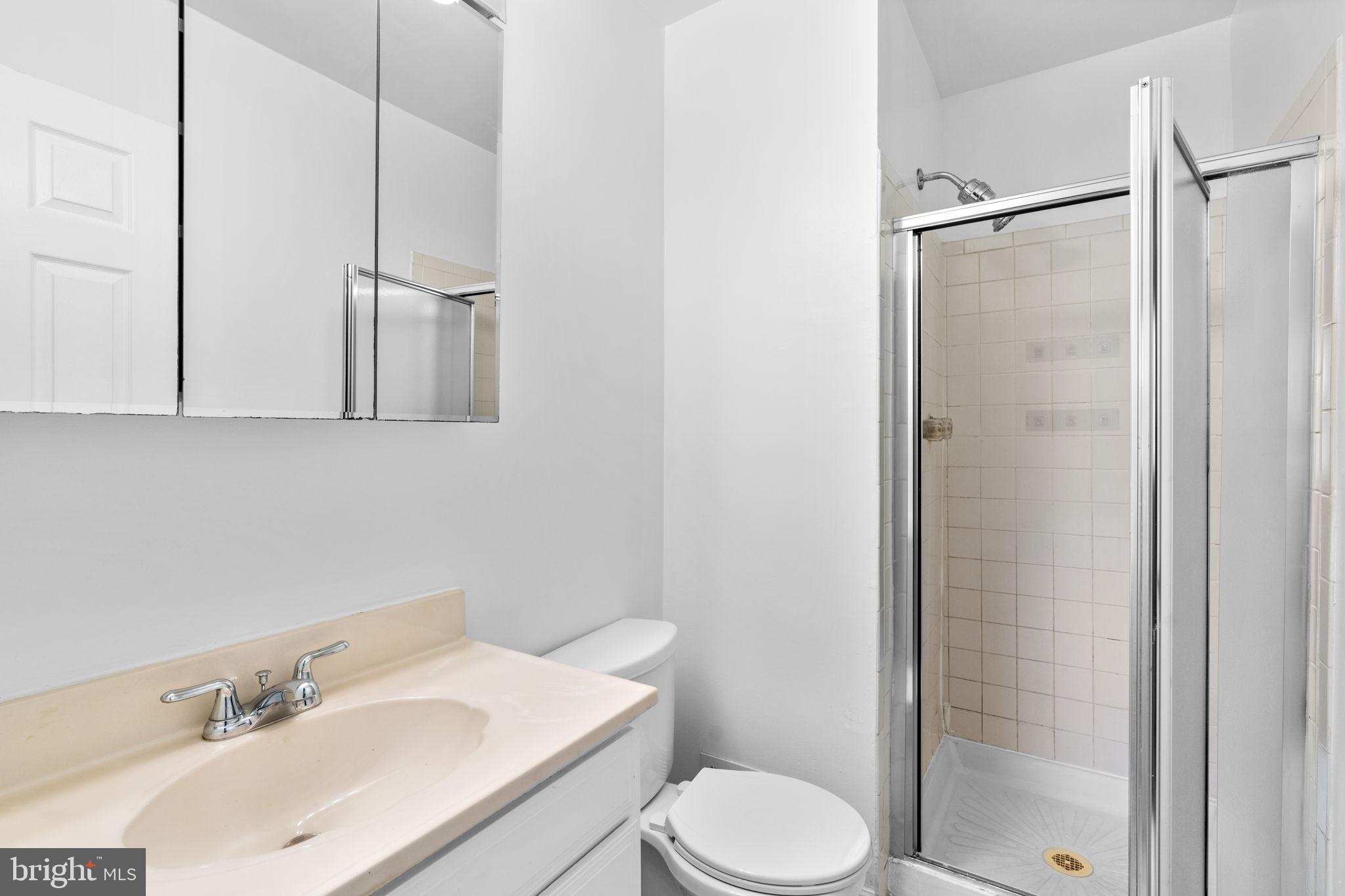 OAKWOOD VILLAGE - Residential Lease