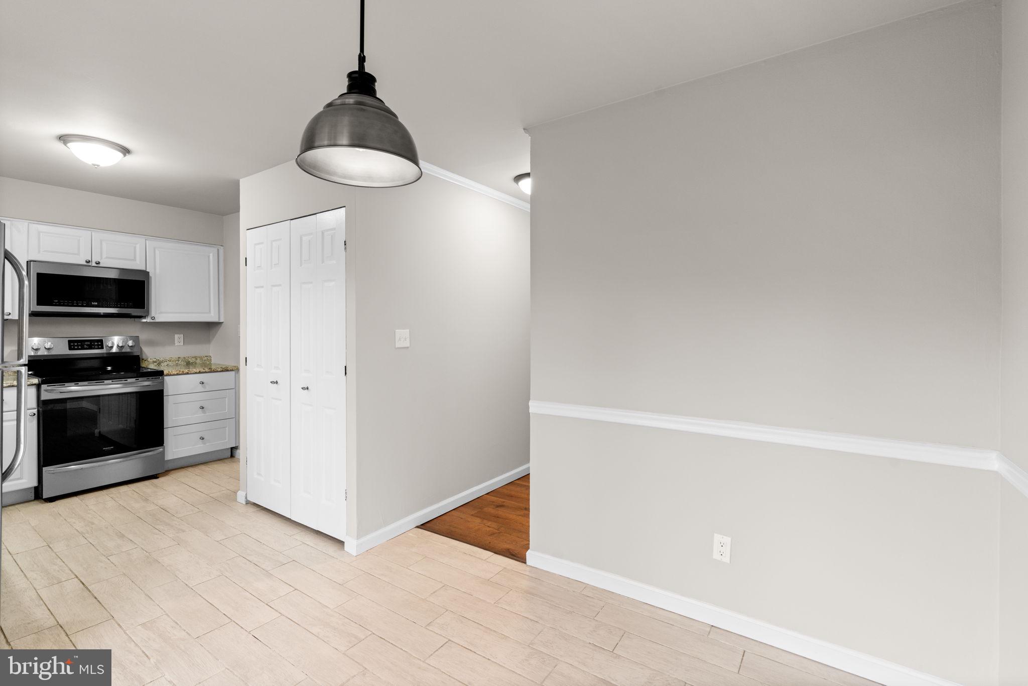 OAKWOOD VILLAGE - Residential Lease