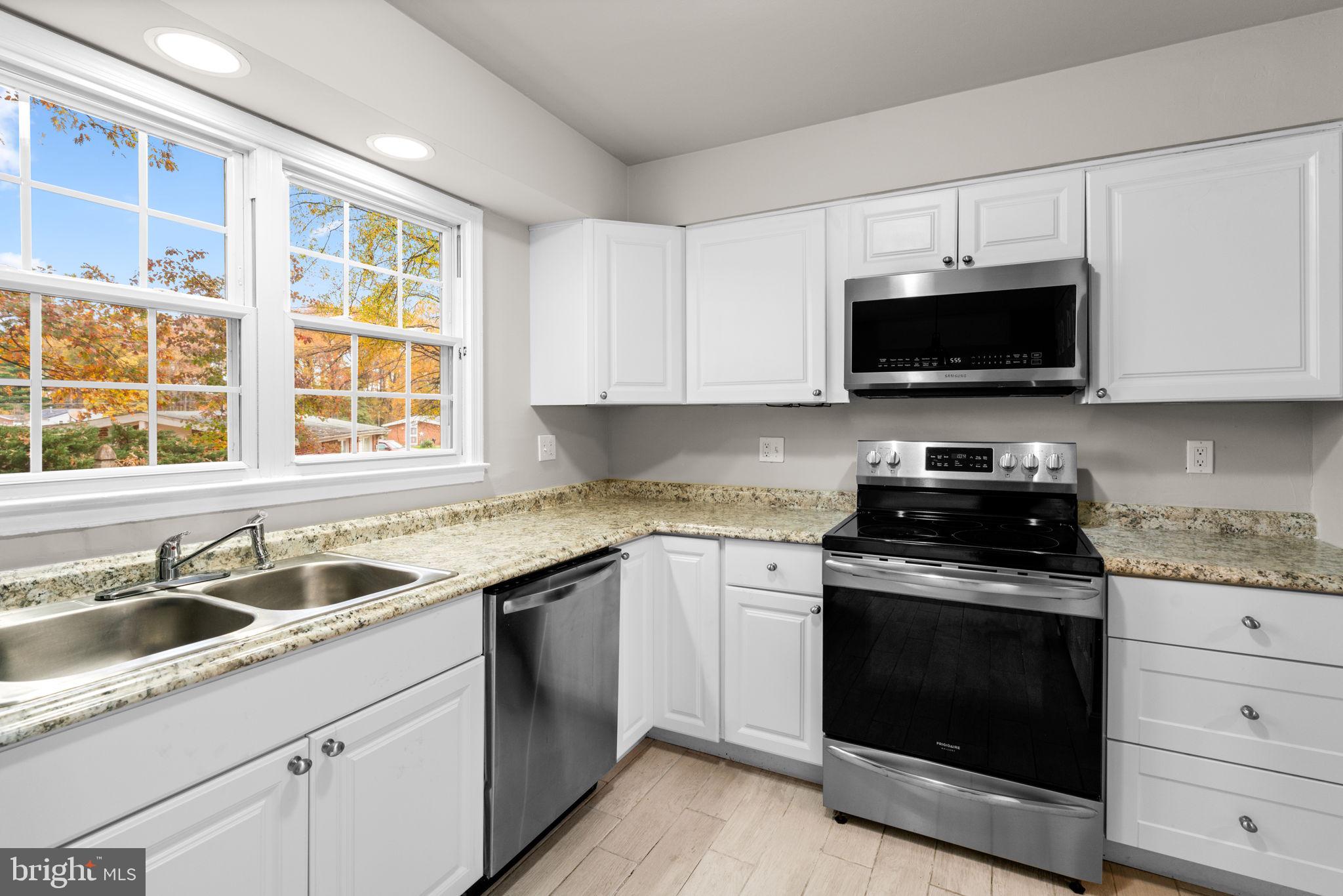 OAKWOOD VILLAGE - Residential Lease