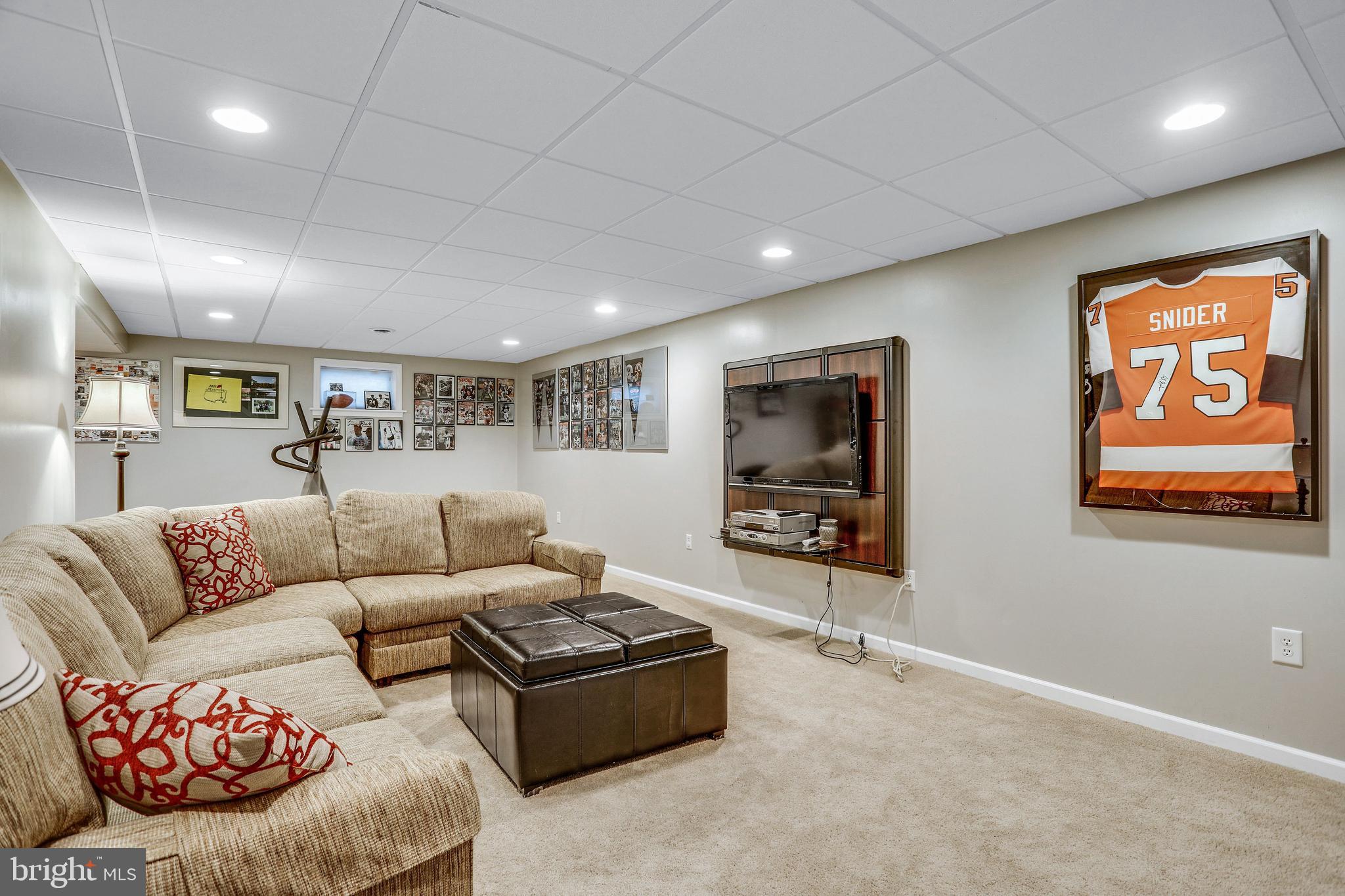 PEACHTREE VILLAGE - Residential