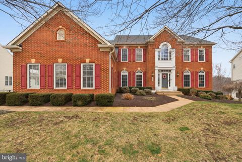 Photo of 5446 Lick River Lane, GAINESVILLE, VA 20155 (MLS # VAPW2113652)