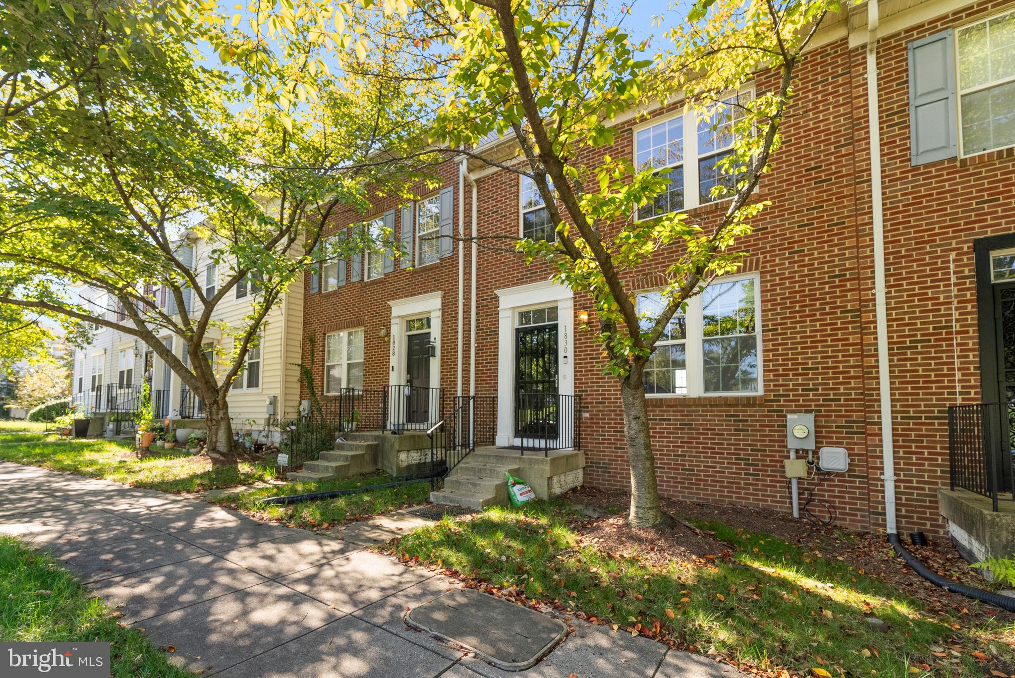 1830 WEBSTER PLACE SE