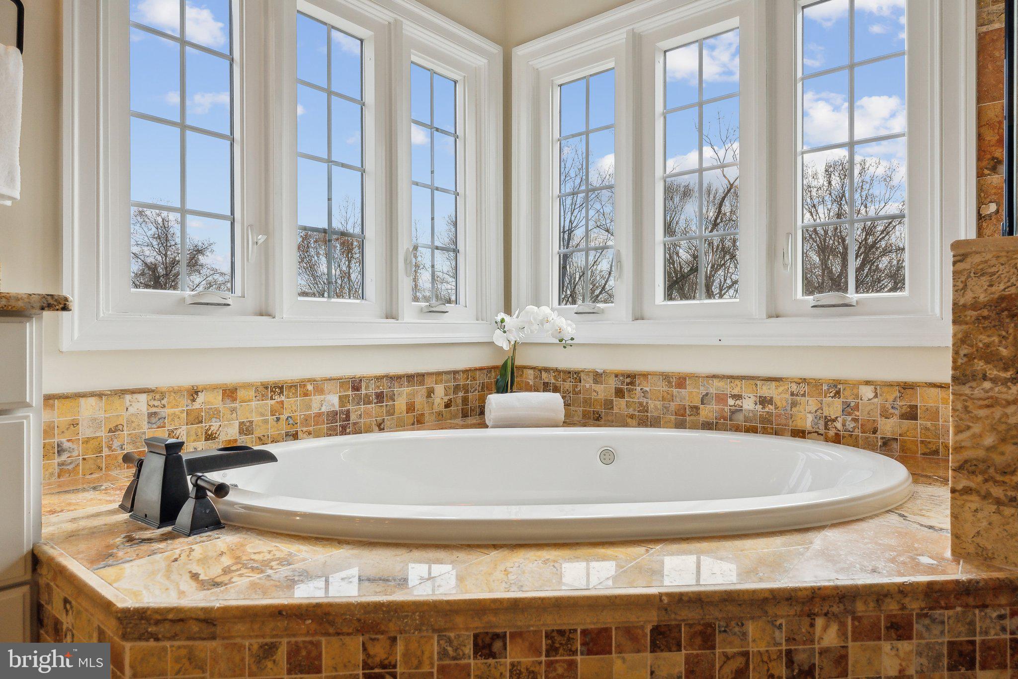 SEVEN HILLS ESTATES - Residential