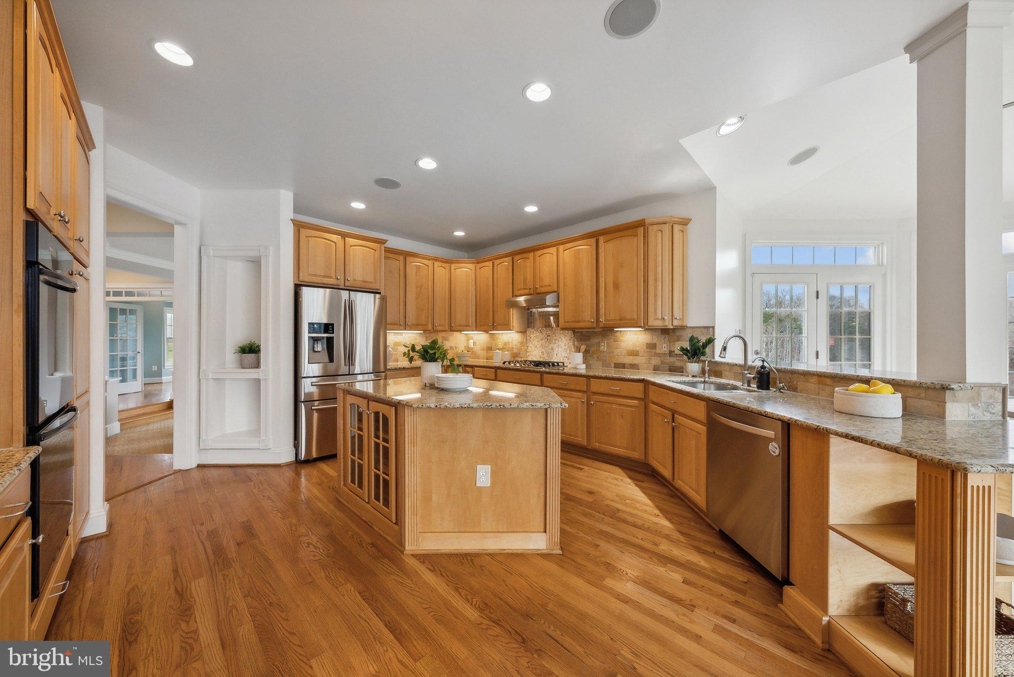 SEVEN HILLS ESTATES - Residential