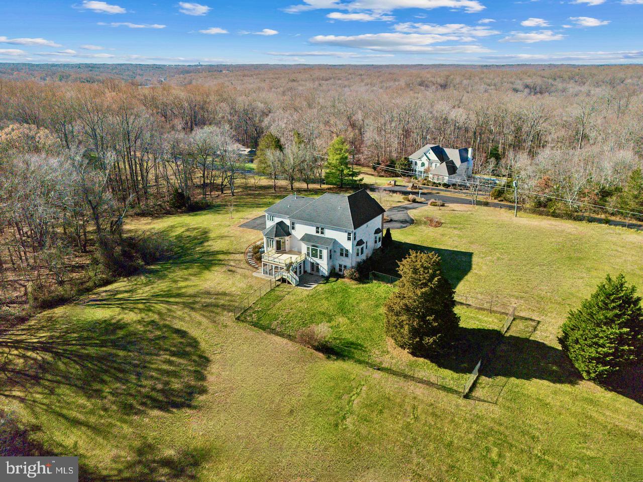 SEVEN HILLS ESTATES - Residential