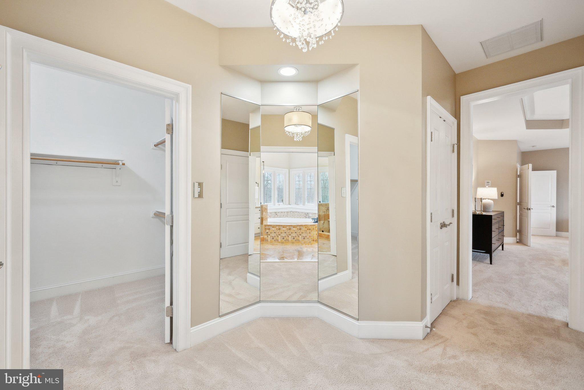 SEVEN HILLS ESTATES - Residential