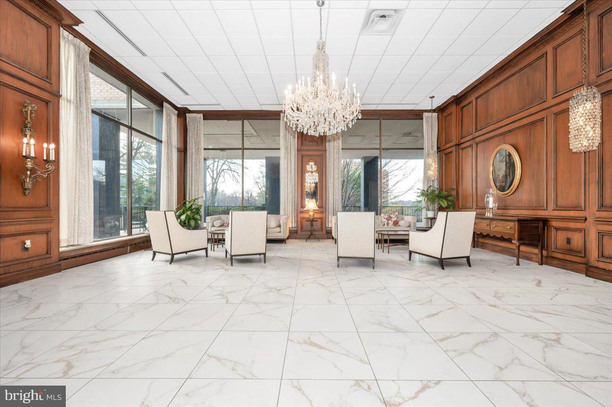 WASHINGTON TOWER - Residential