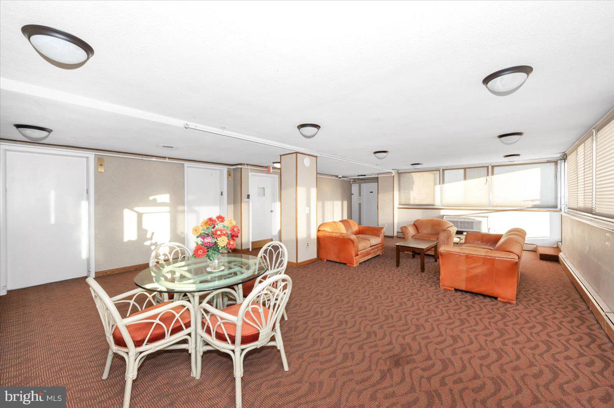 WASHINGTON TOWER - Residential